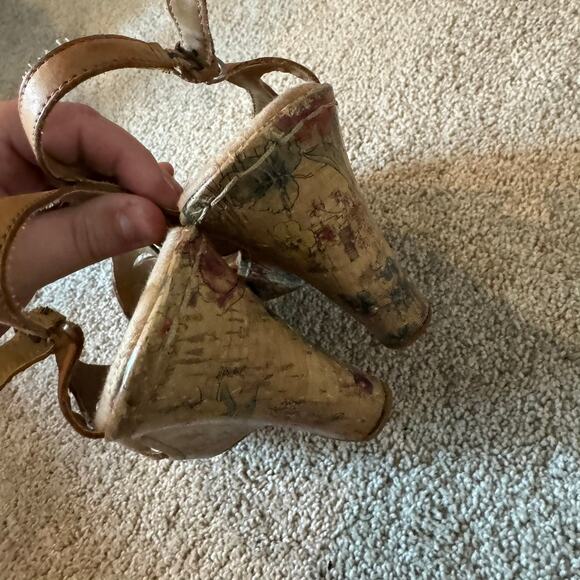BOC Floral Print Tan Leather Cork Wedge Sandals Size 10 w/ Buckle Ankle Strap - Picture 4 of 10